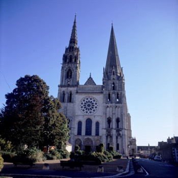  Chartres 