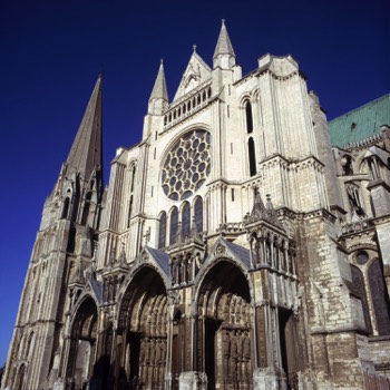  Chartres 